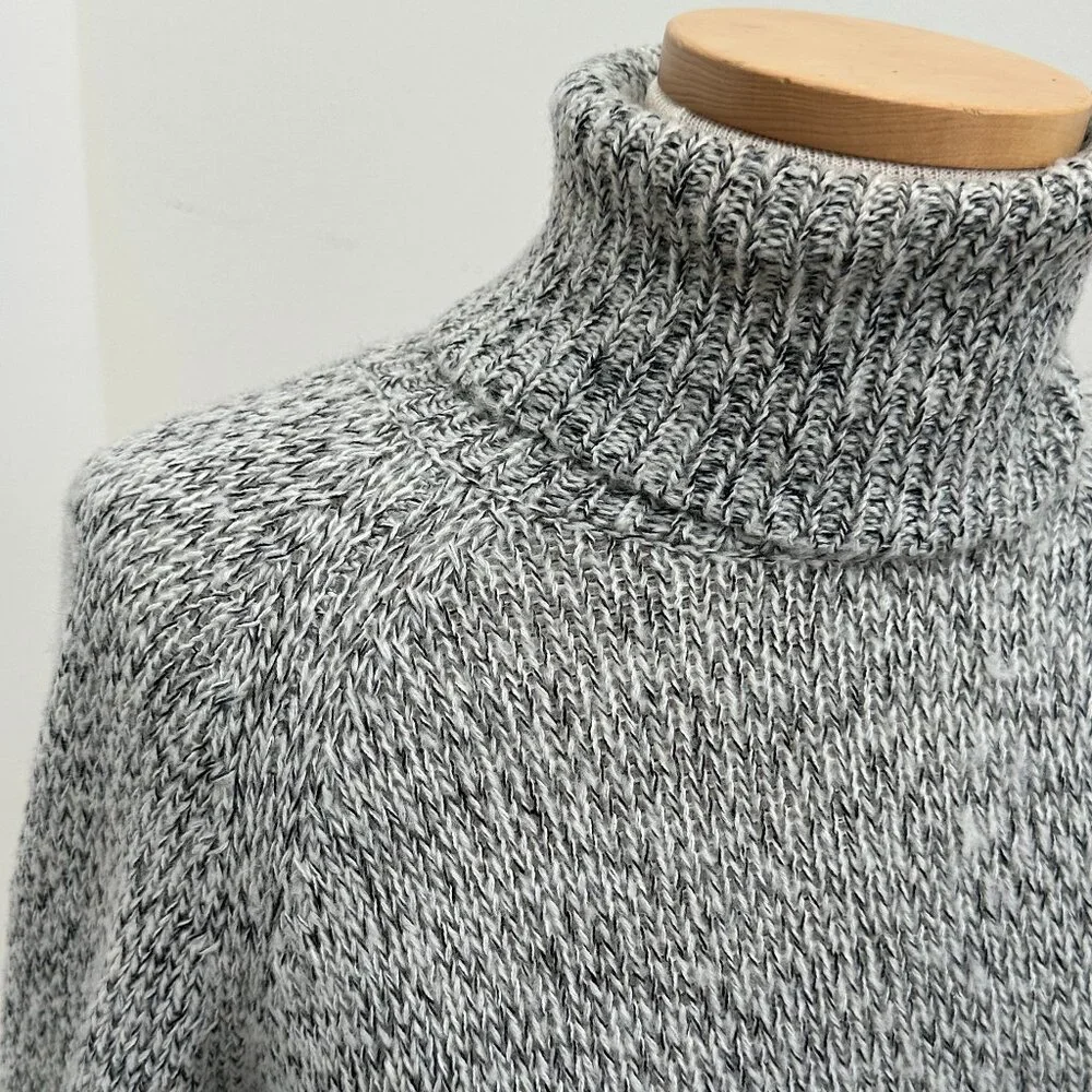 Women's Vero Moda Turtleneck knit sweater - Picture 5 of 7